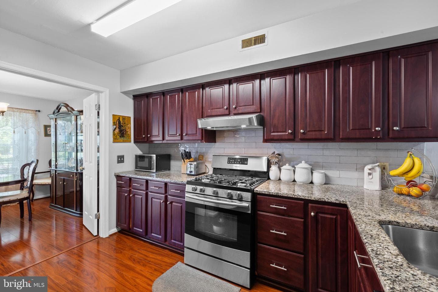 345 Bradford Lane photo 5