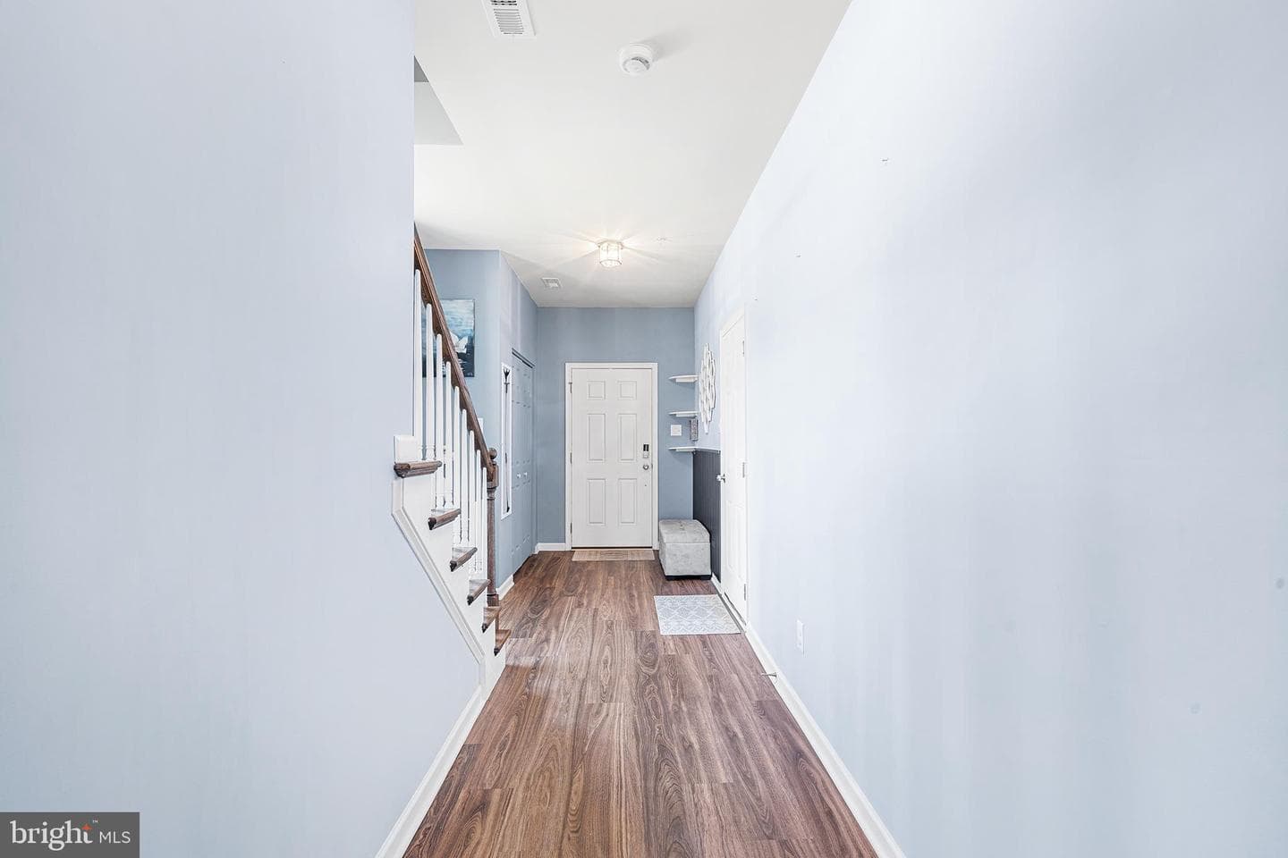 421 Ridgewood Drive photo 4