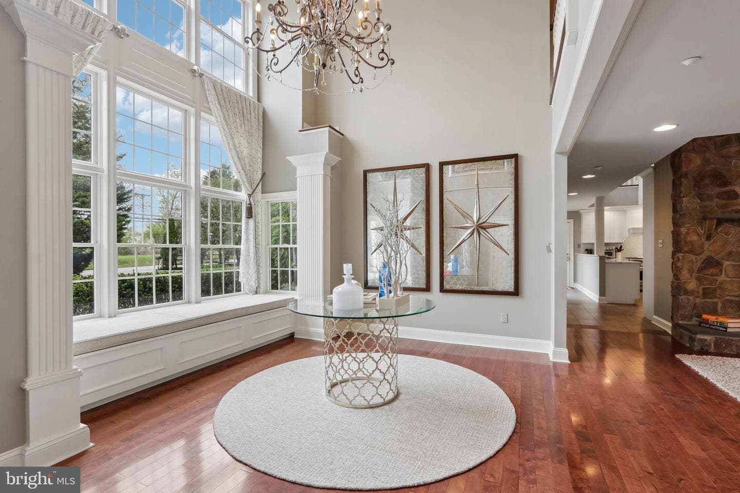 209 E Welsh Road photo 4