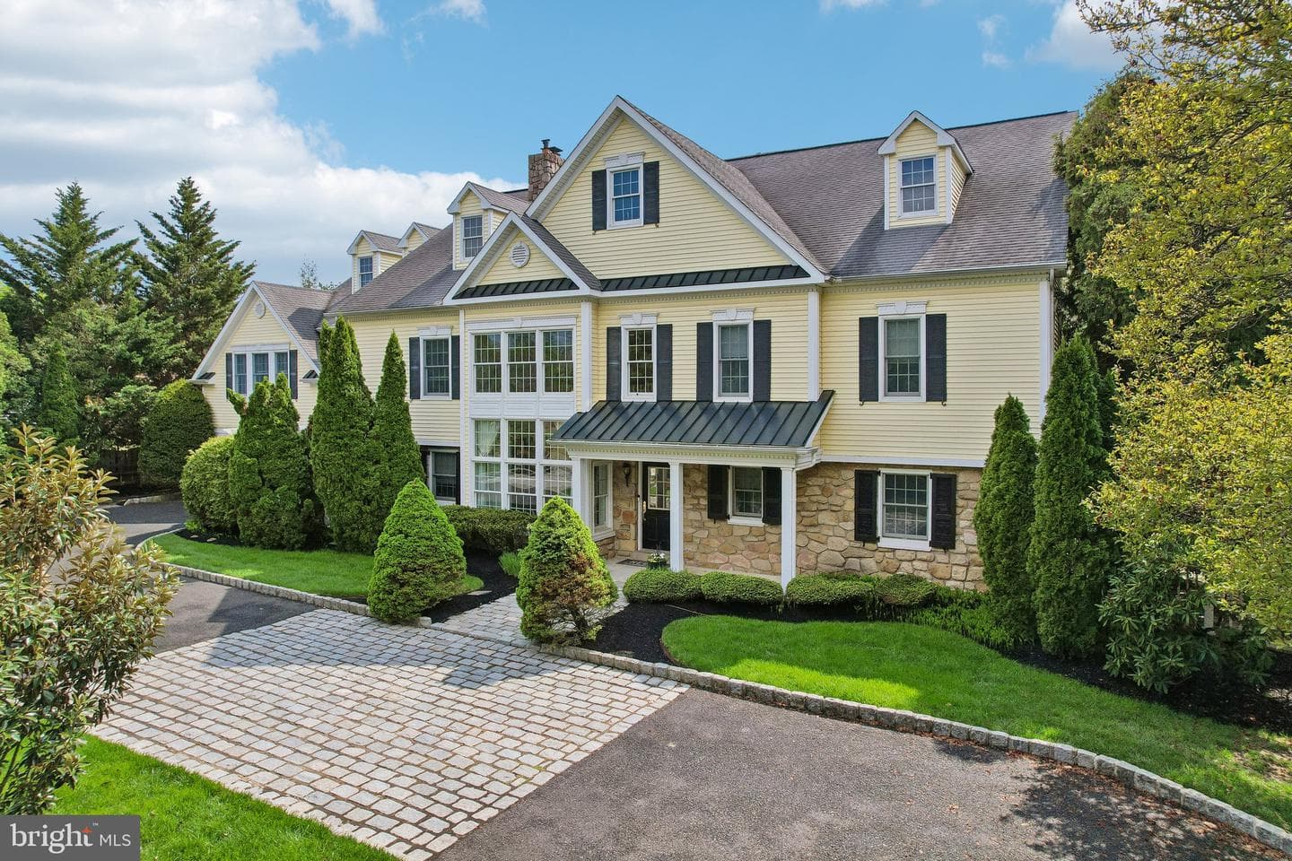 209 E Welsh Road photo 75
