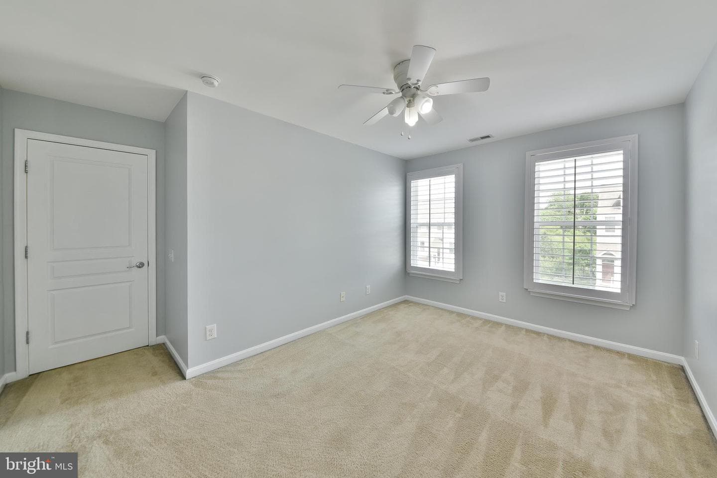 504 Ellison photo 20