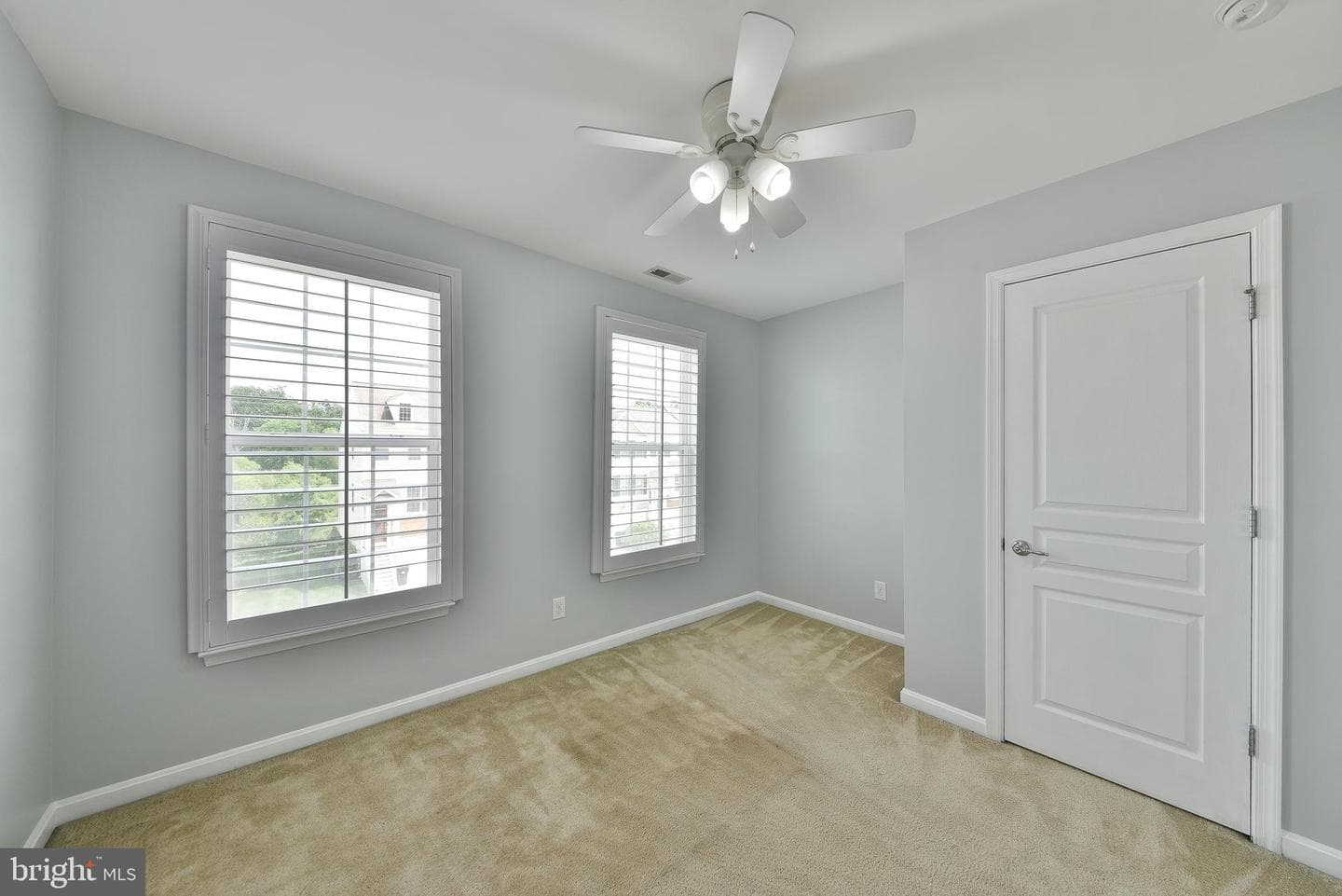 504 Ellison photo 22
