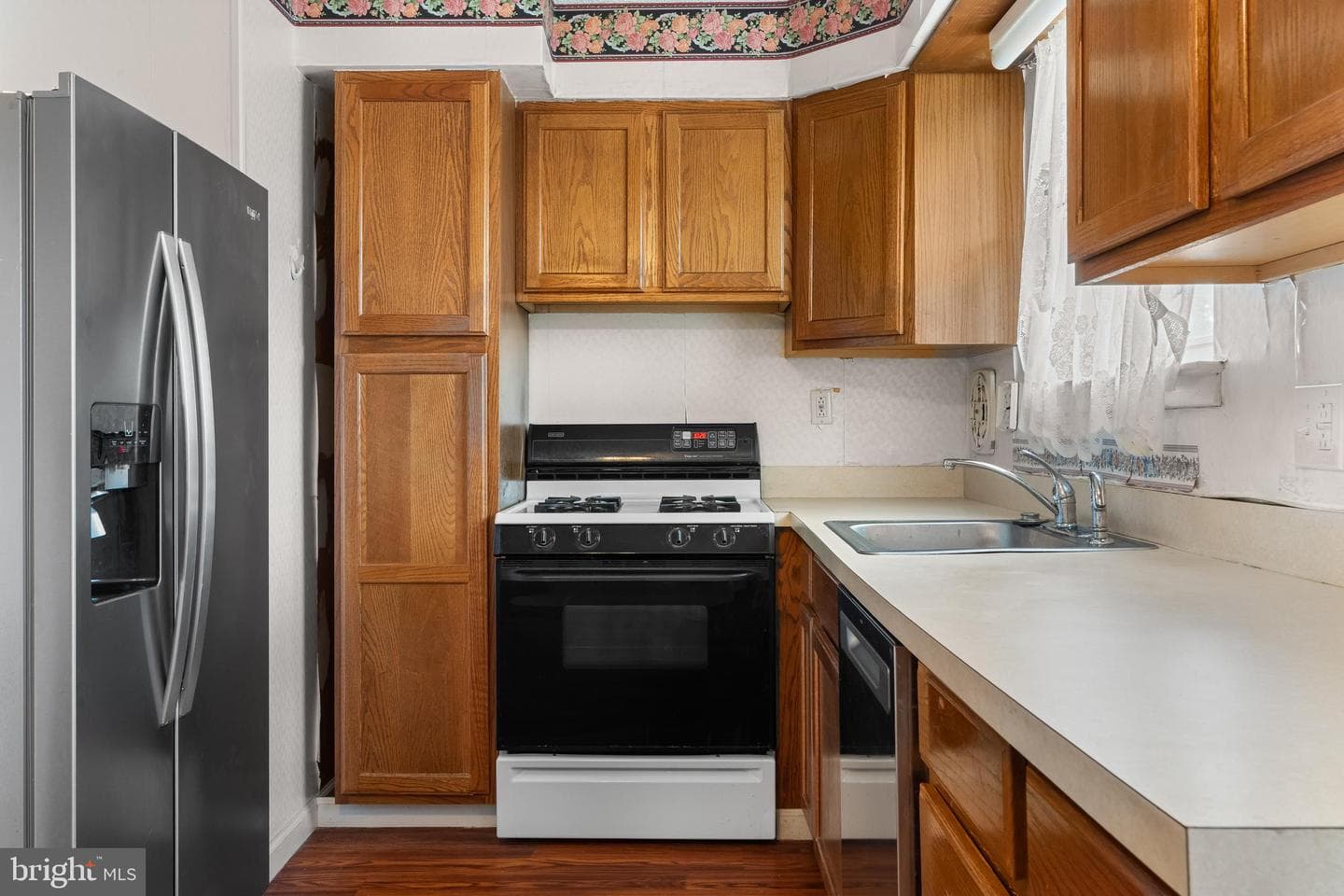 517 Glen Valley Drive photo 8