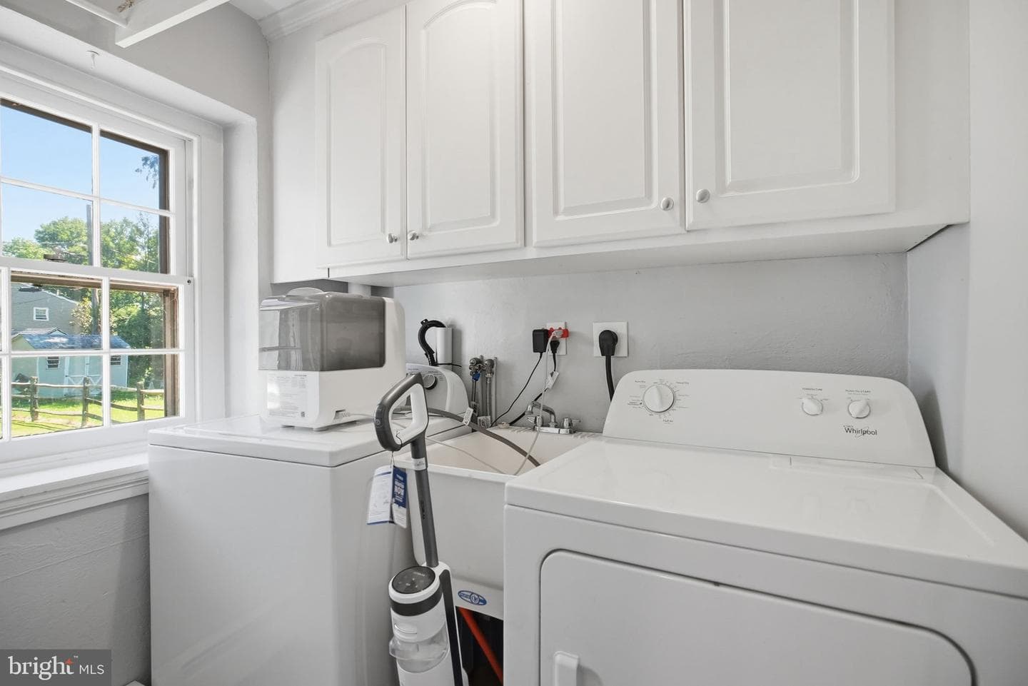 202 Hancock Avenue photo 10