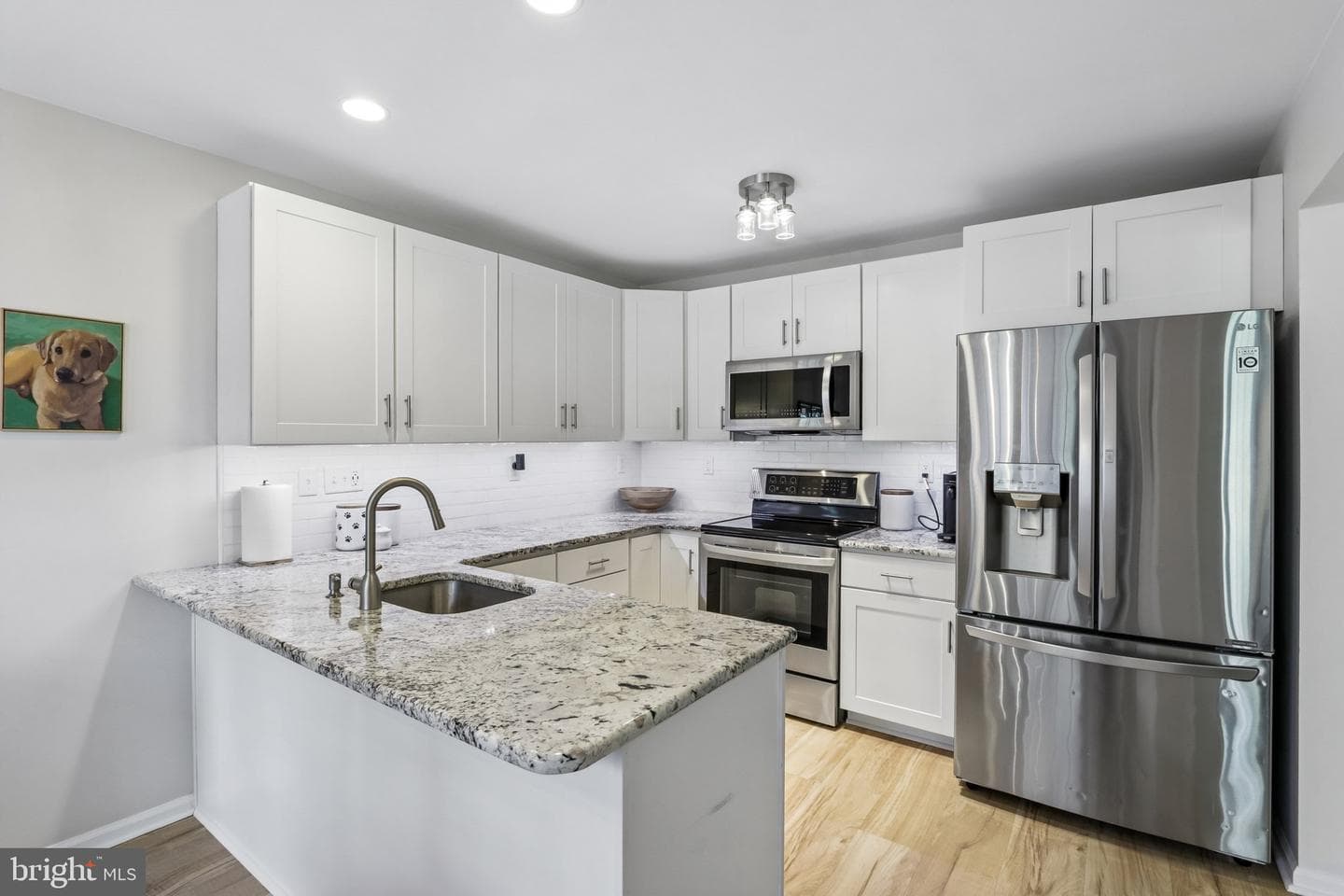 431 Country Club Drive photo 4