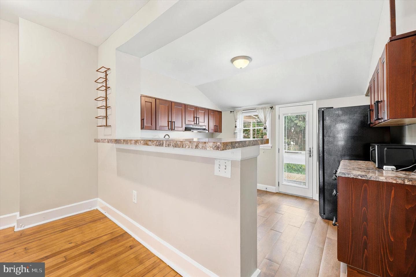 627 Spring Mill Avenue photo 11