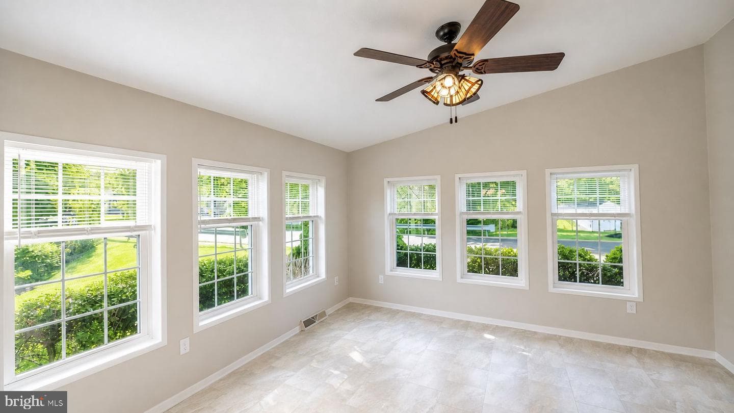 201 Village Way photo 16