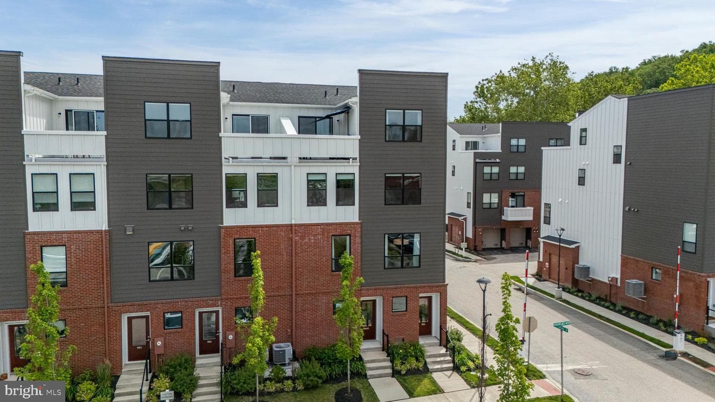 905 Riverplace Drive, Conshohocken