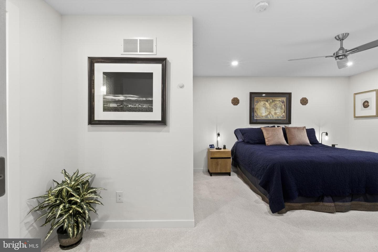 905 Riverplace Drive photo 36