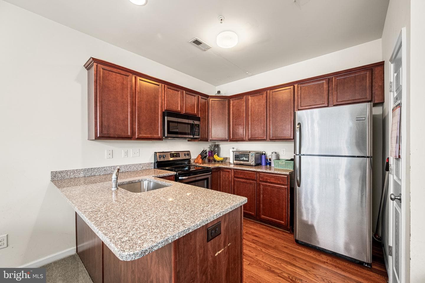 1205 Green Street #101 photo 8