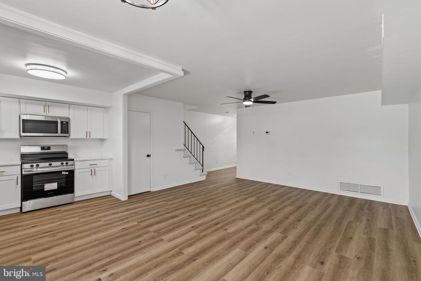 110 Orchard Court photo 17