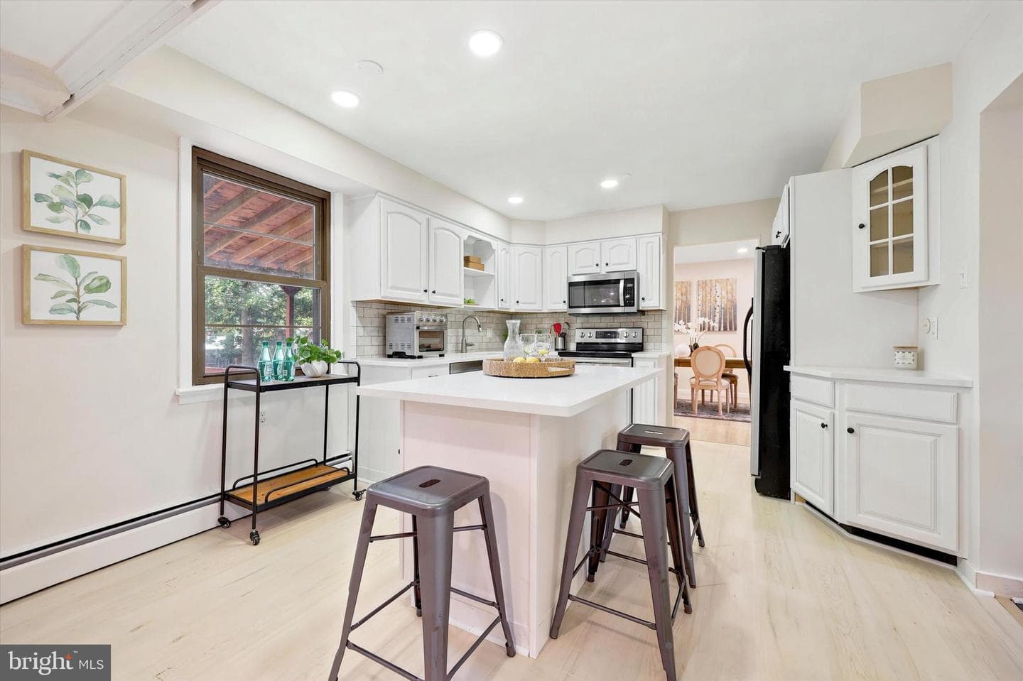 1421 Cathys Lane photo 8