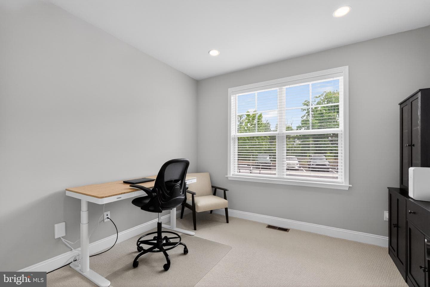 160 Charles Lane photo 19