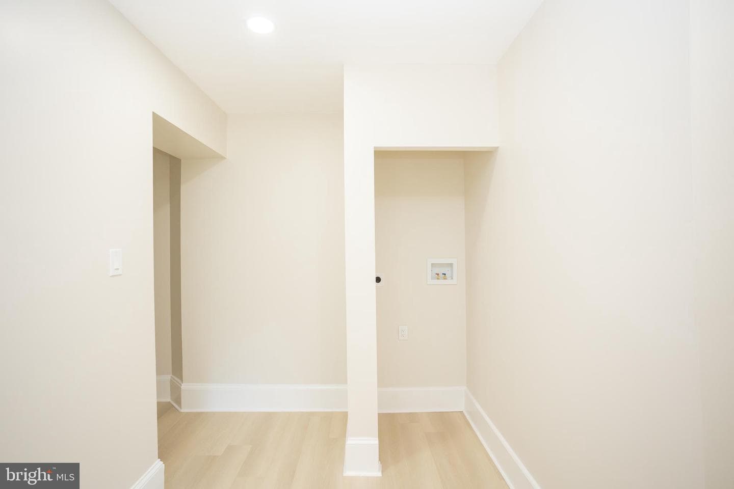 139 W Walnut Street photo 55