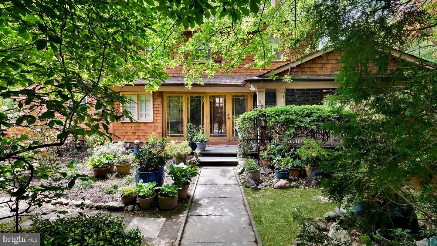 104 Edgehill Road photo 44