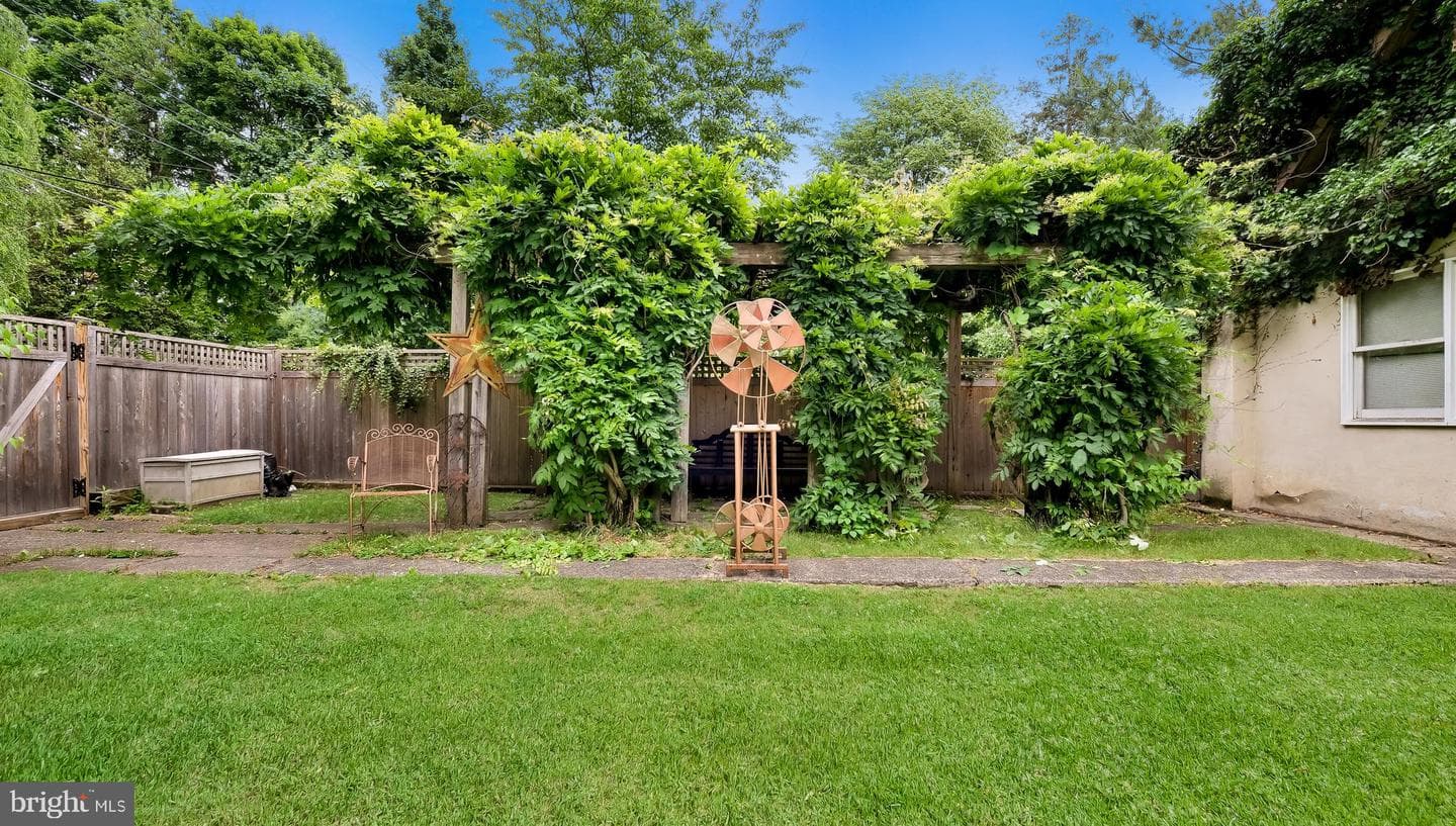 104 Edgehill Road photo 49