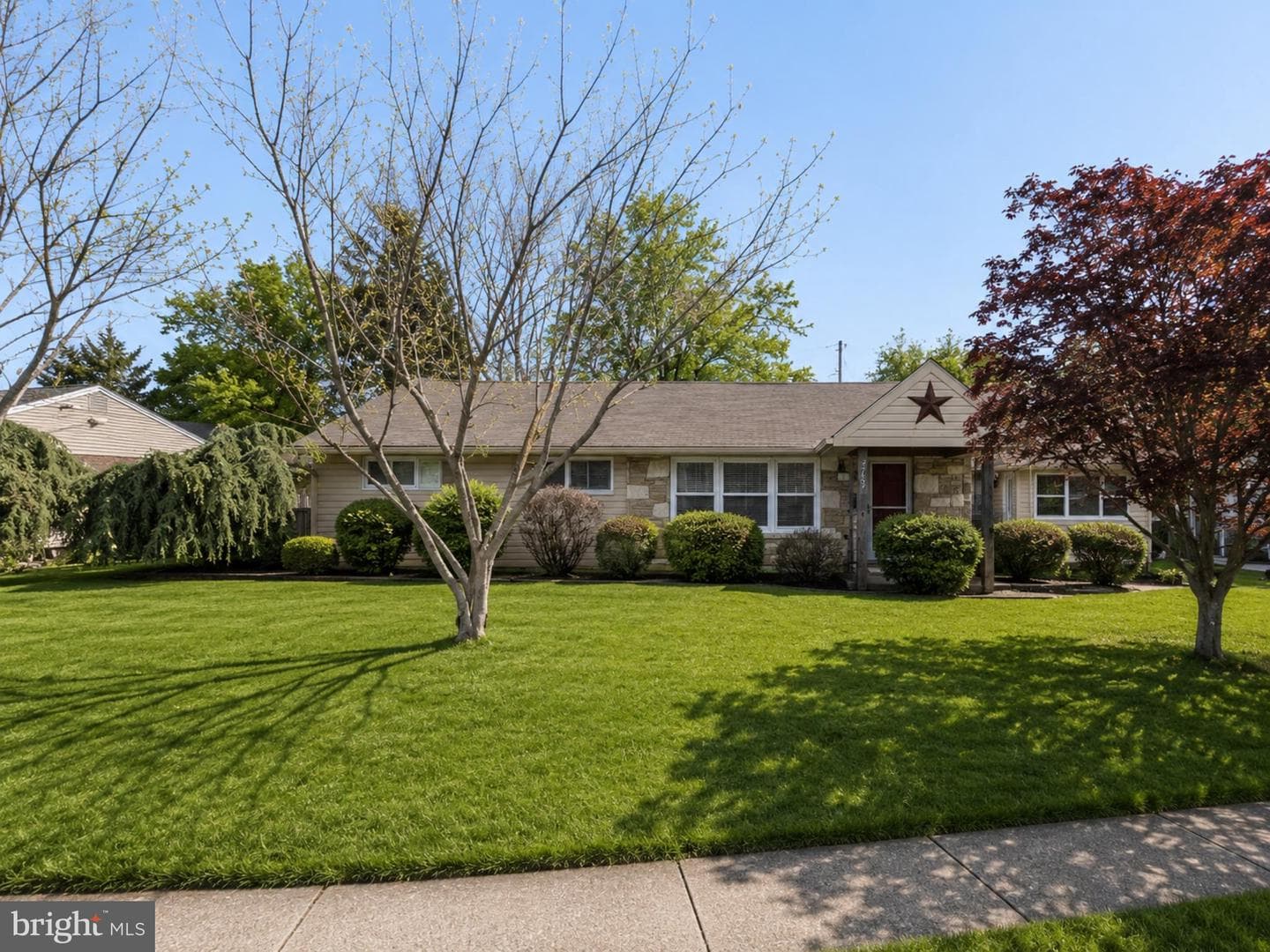 2767 Fernwood Avenue, Abington
