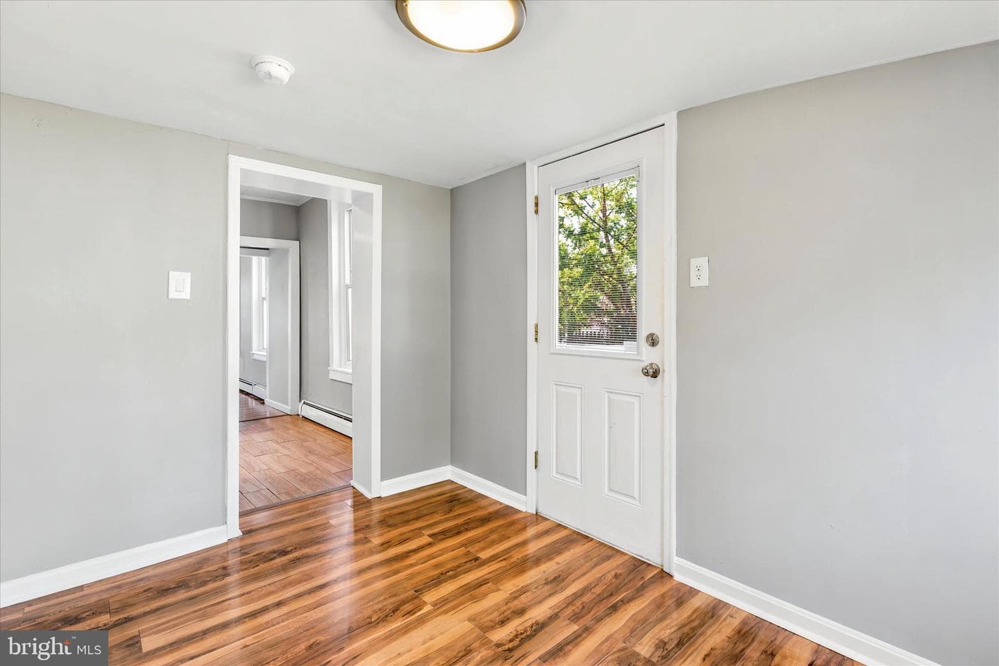 316 Elm Avenue photo 9