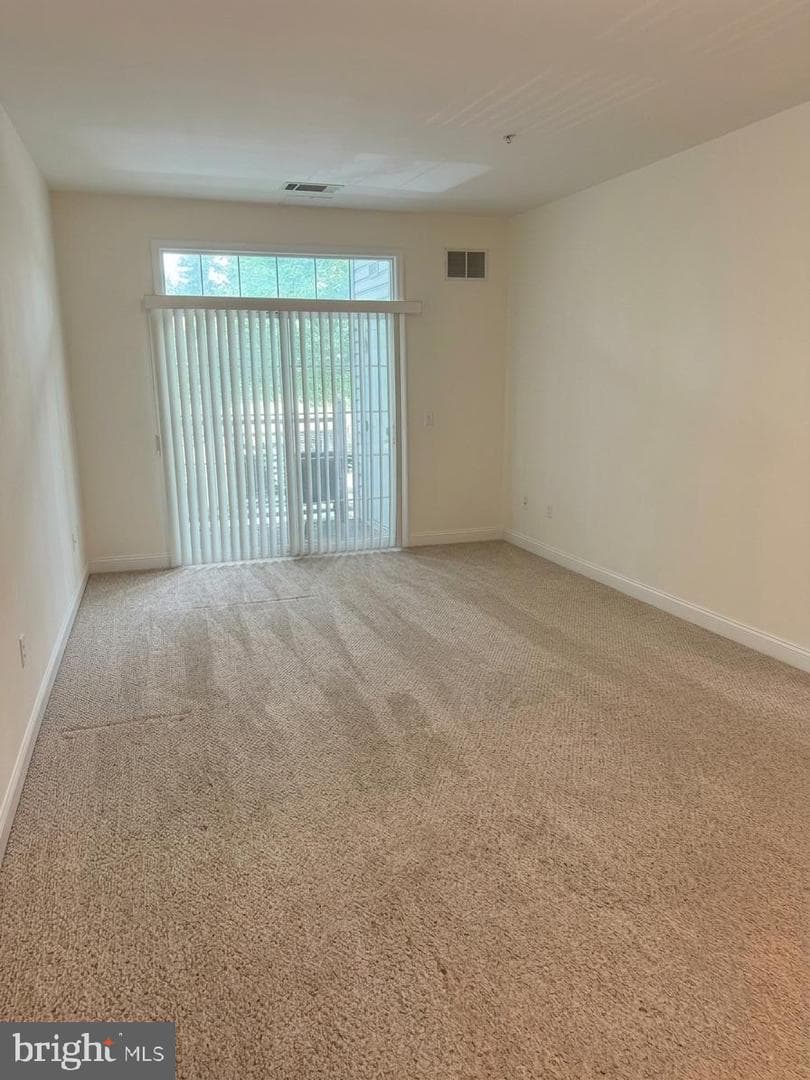 200 W Elm Street #1108 photo 5