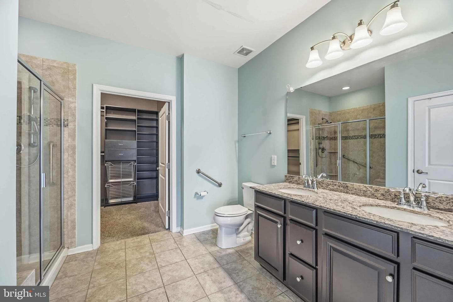 860 Reynards Run photo 32