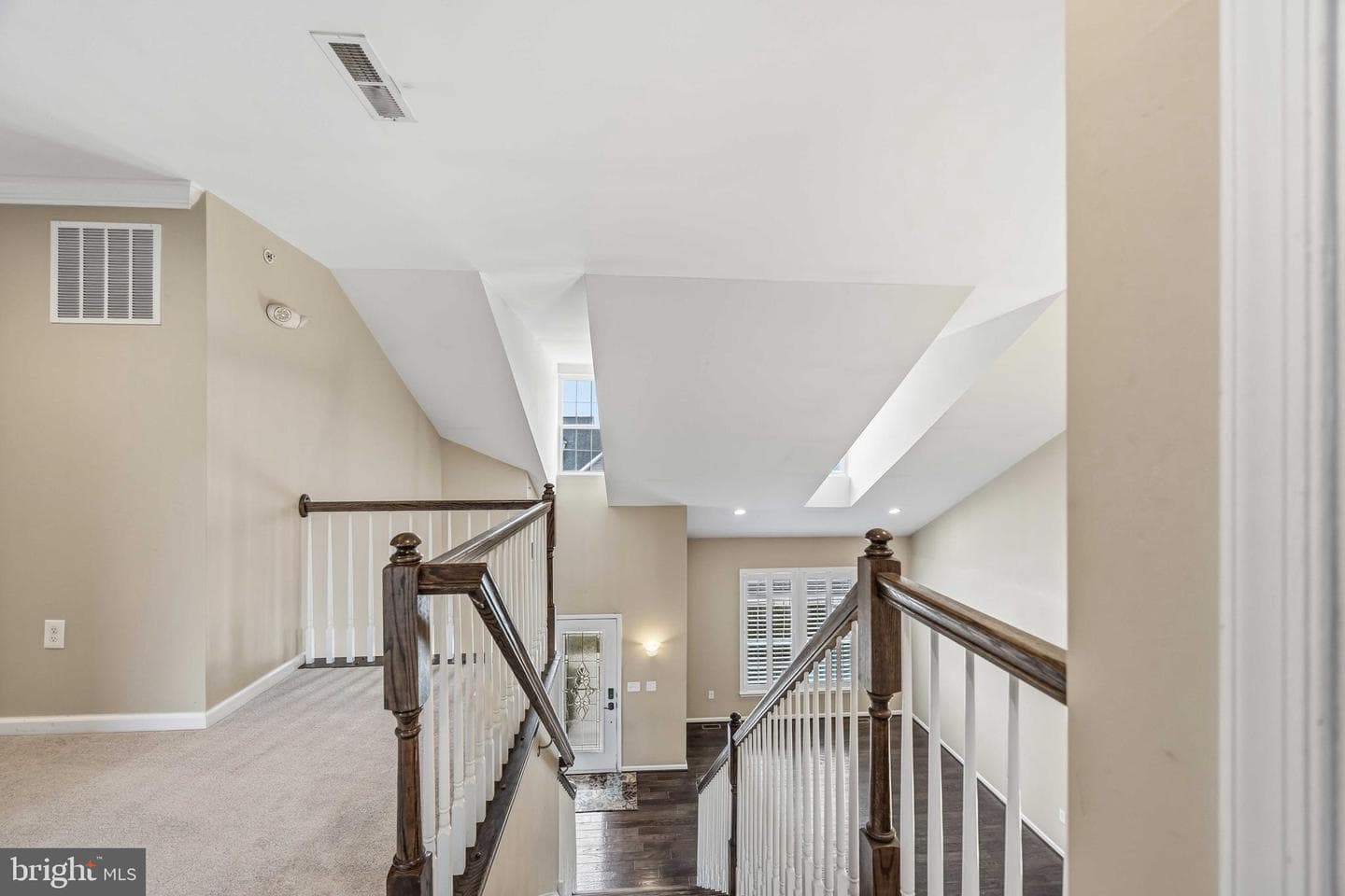 860 Reynards Run photo 36