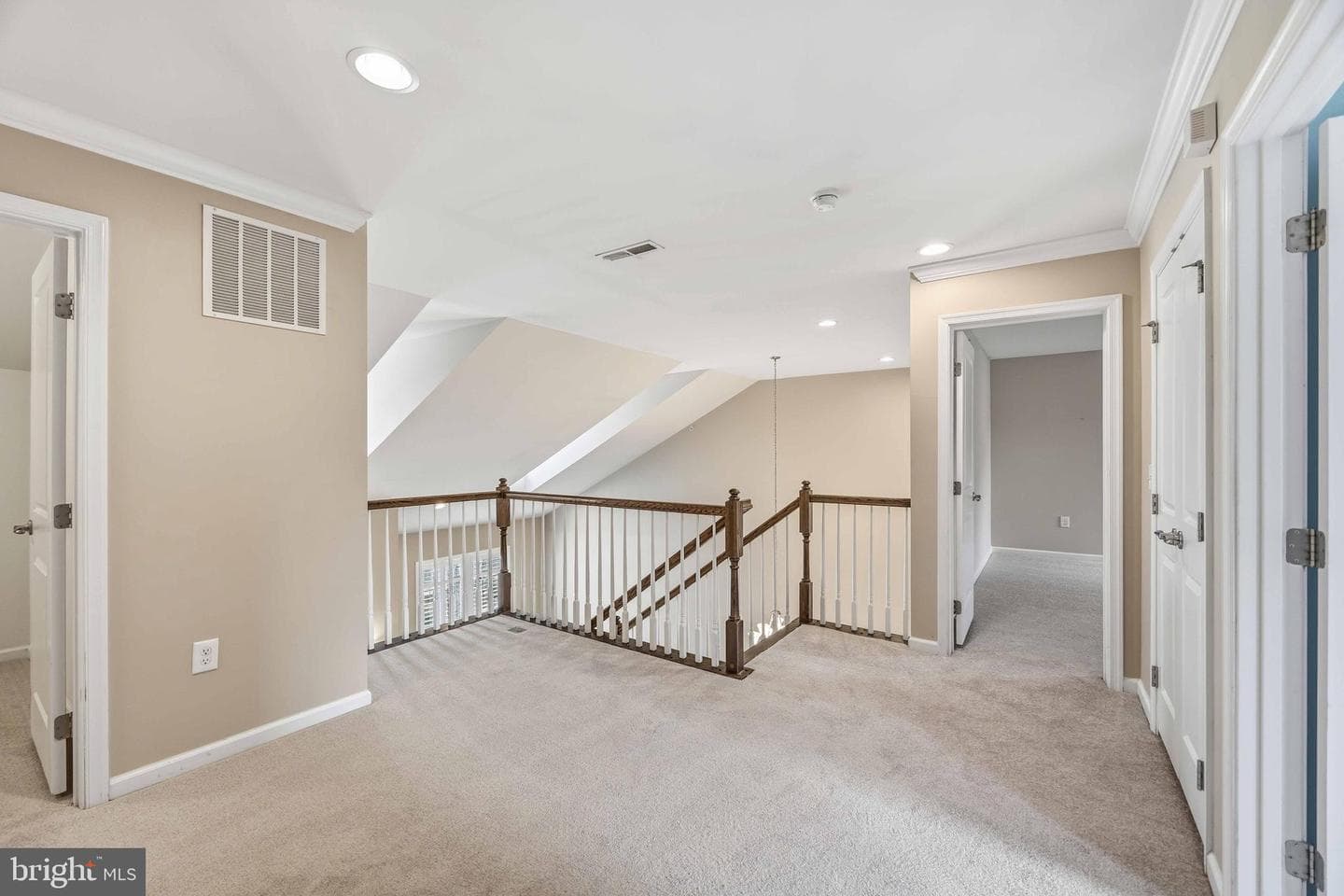 860 Reynards Run photo 42