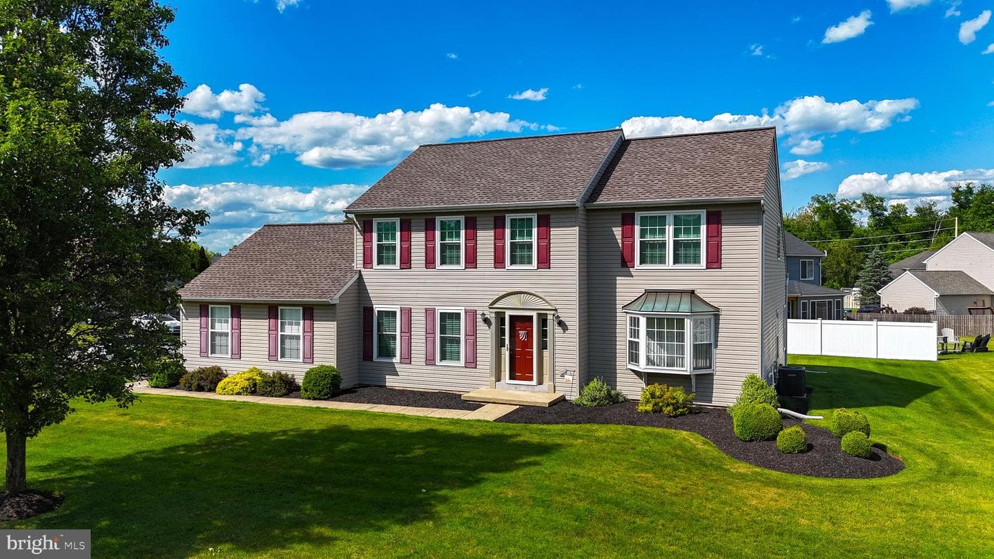 102 Noble Lane photo 39