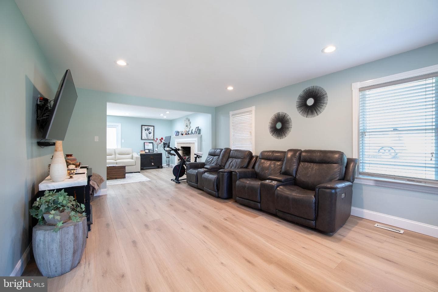 1728 Farmview Road photo 6