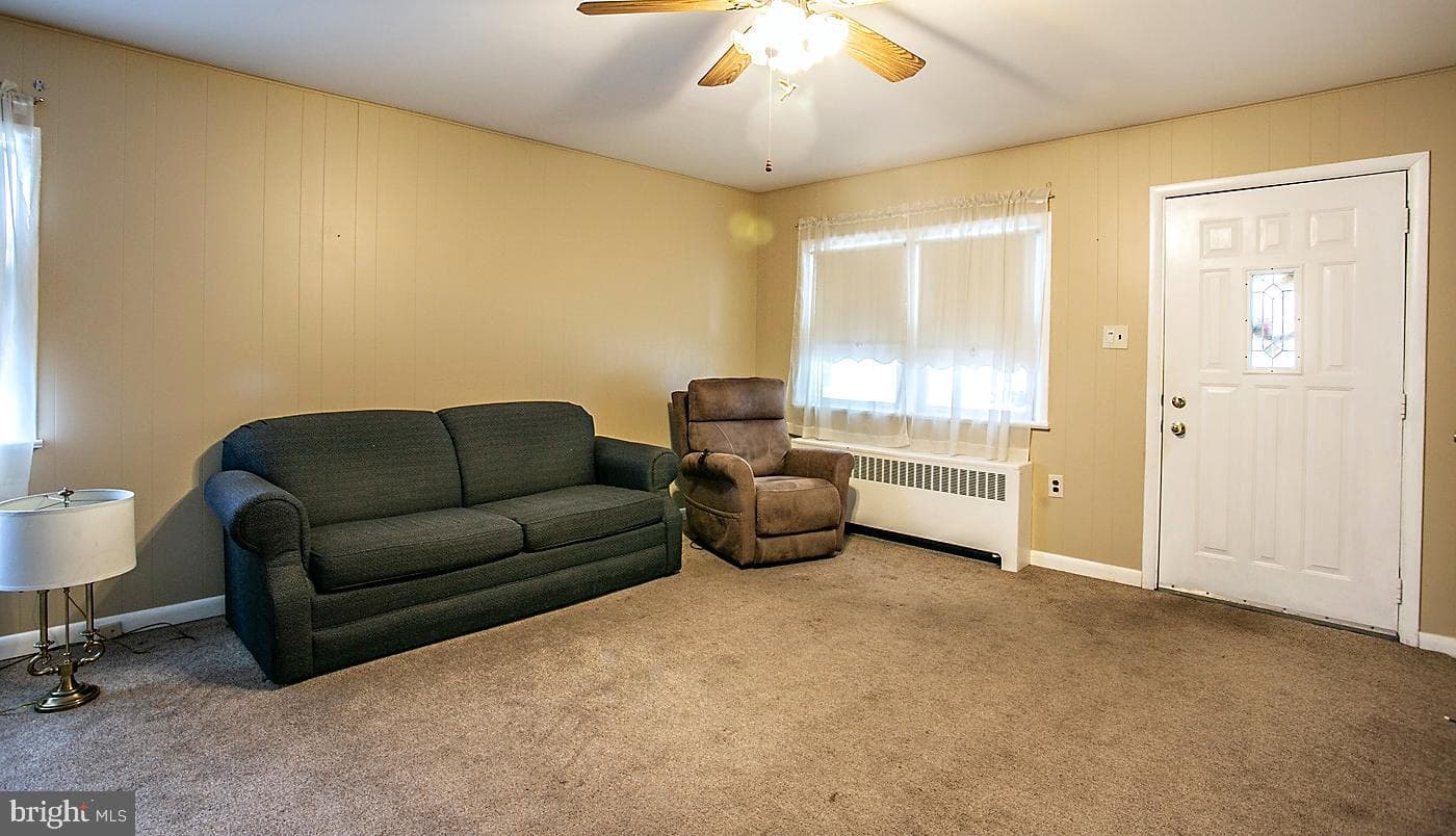 927 Hamilton Street photo 8