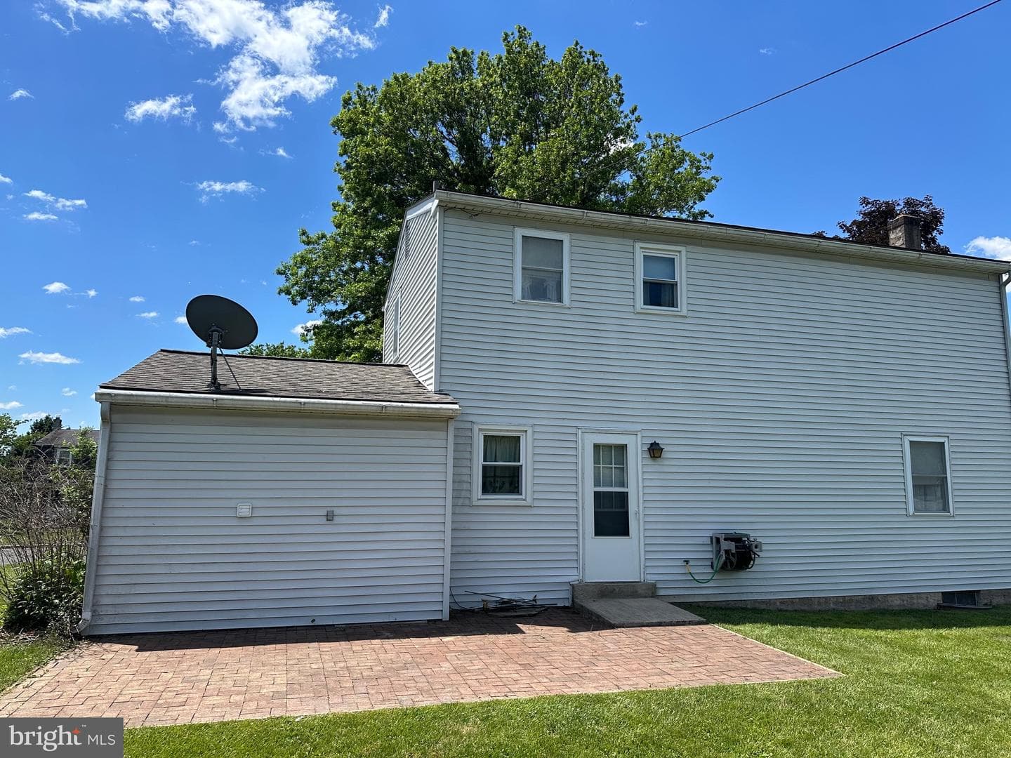 1010 Lake Lane photo 5