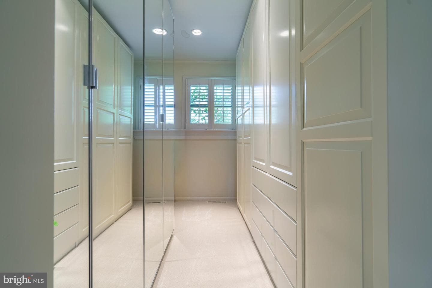 890 Village Circle photo 39