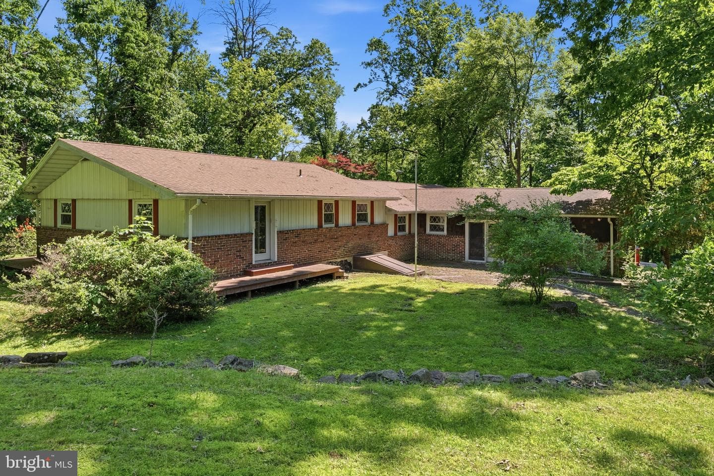 1701 Bahr Road photo 32