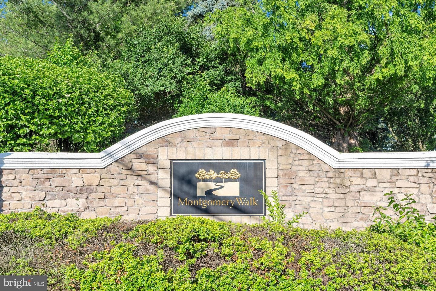 401 W Kennedy Road #209 photo 3