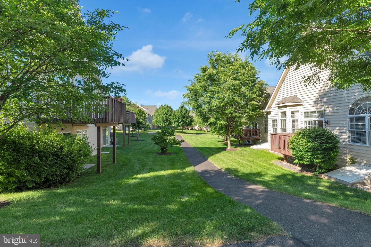 401 W Kennedy Road #209 photo 42