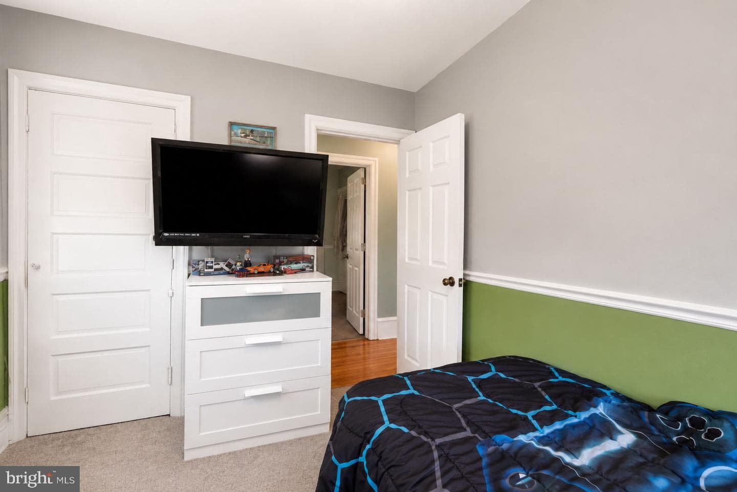 2471 Radcliffe Avenue photo 22