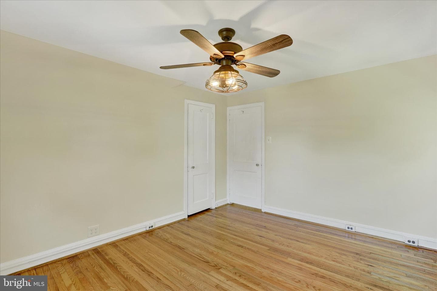522 Raab Street photo 20