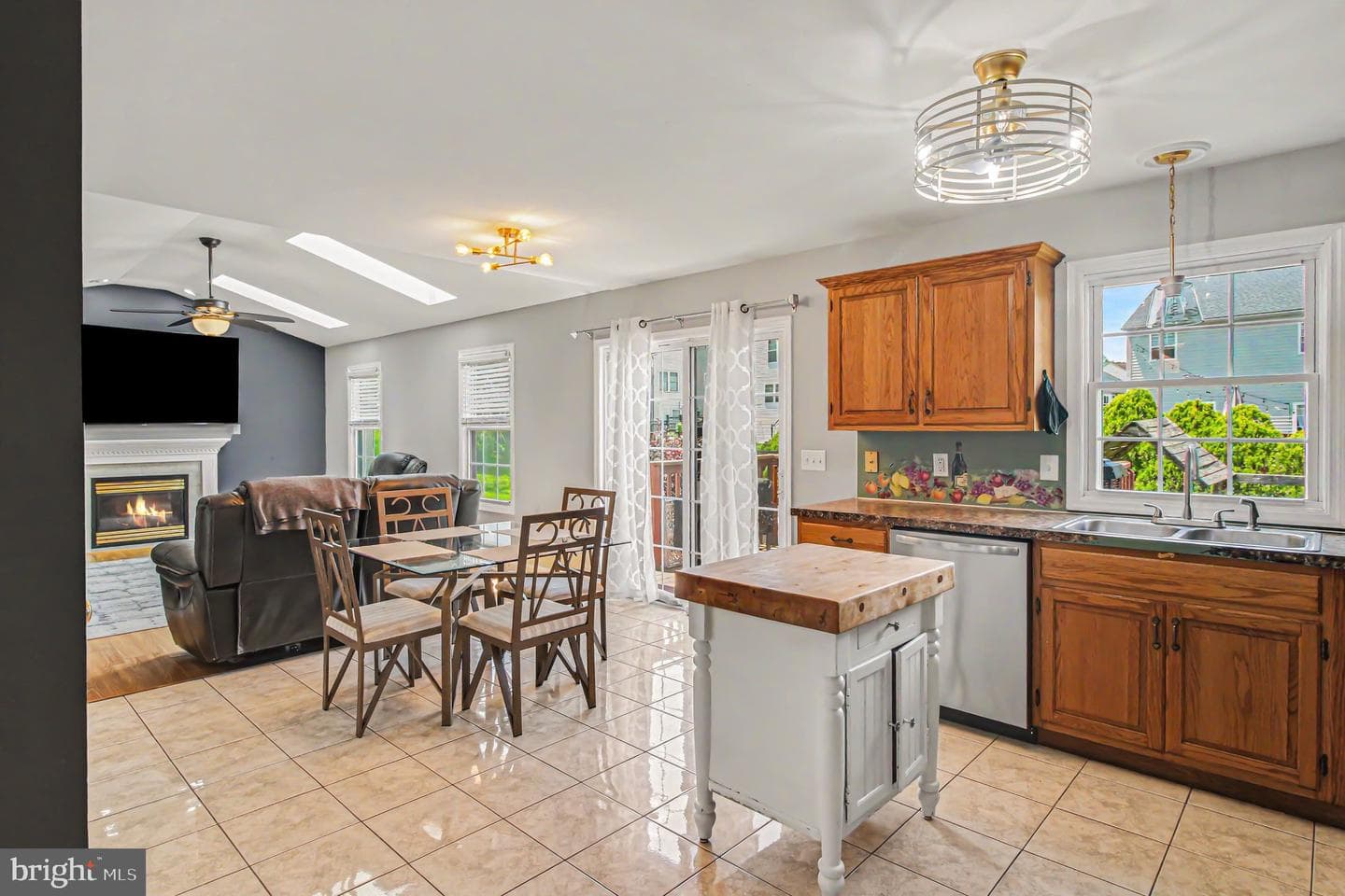 1787 Joanne Ct photo 10