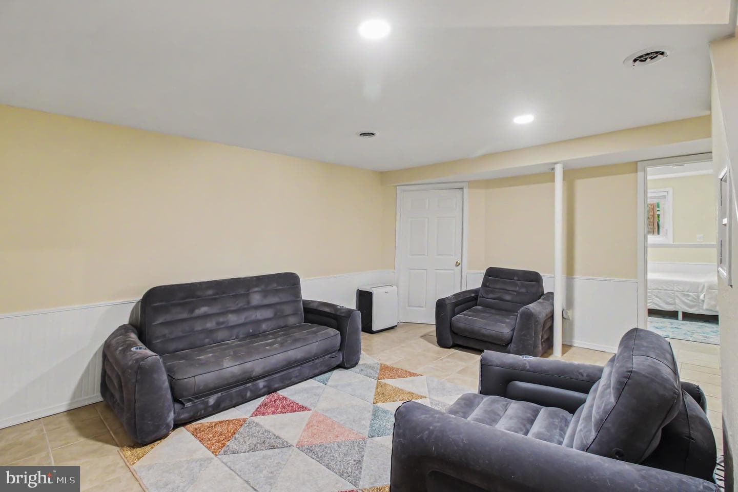 1787 Joanne Ct photo 23