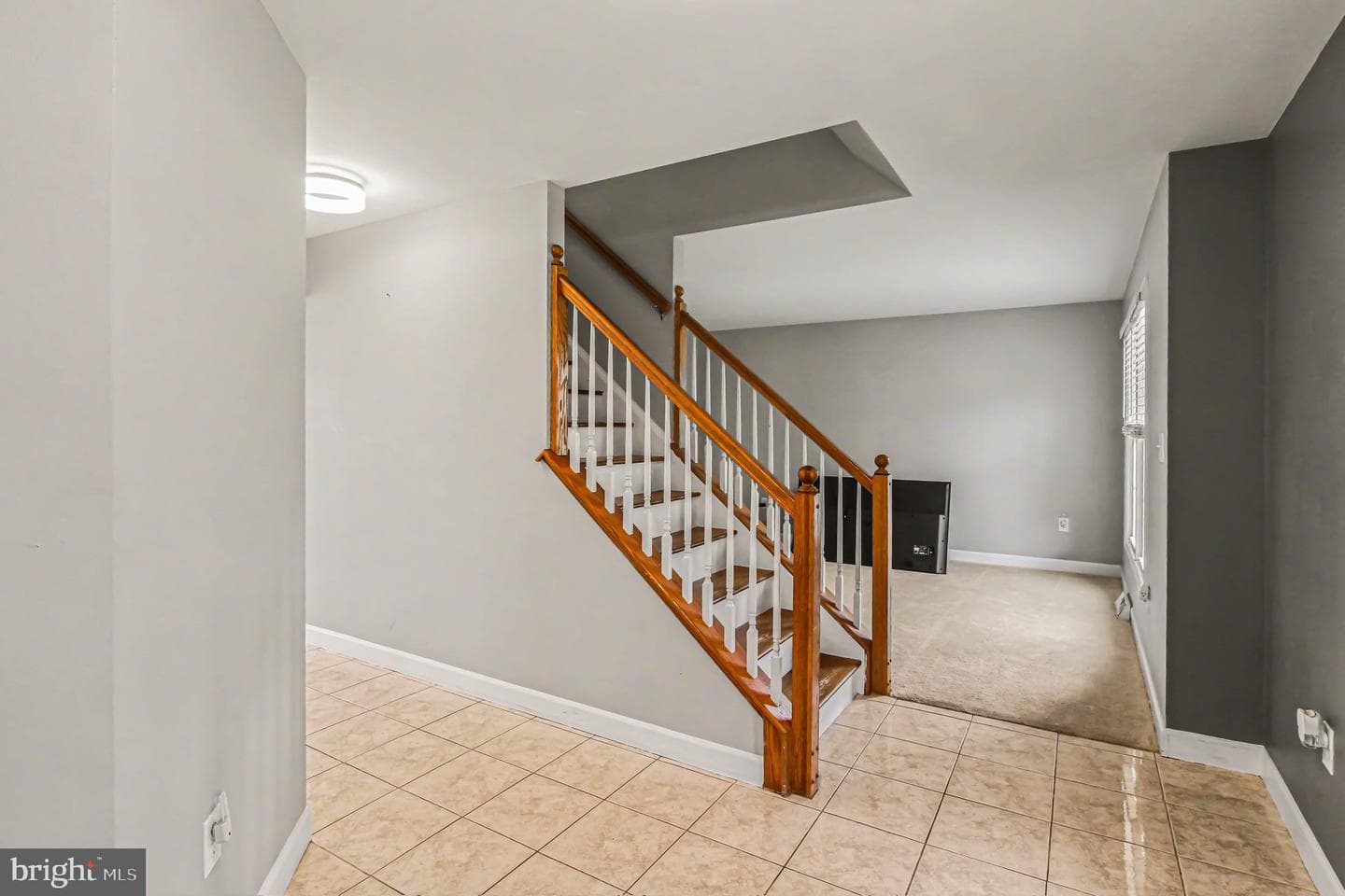 1787 Joanne Ct photo 4