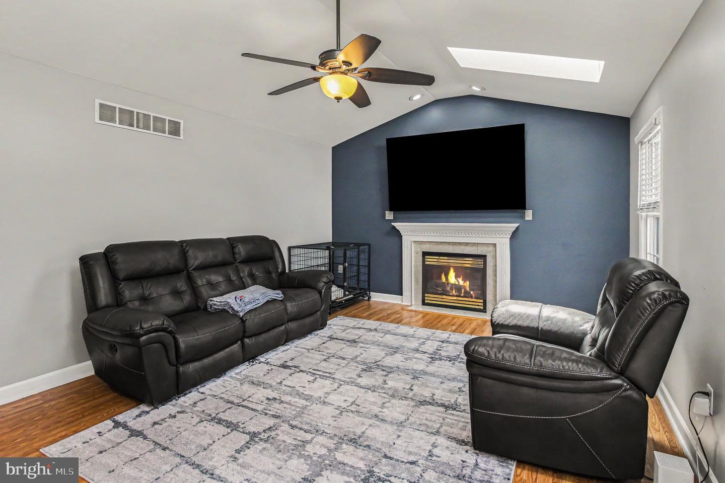 1787 Joanne Ct photo 5