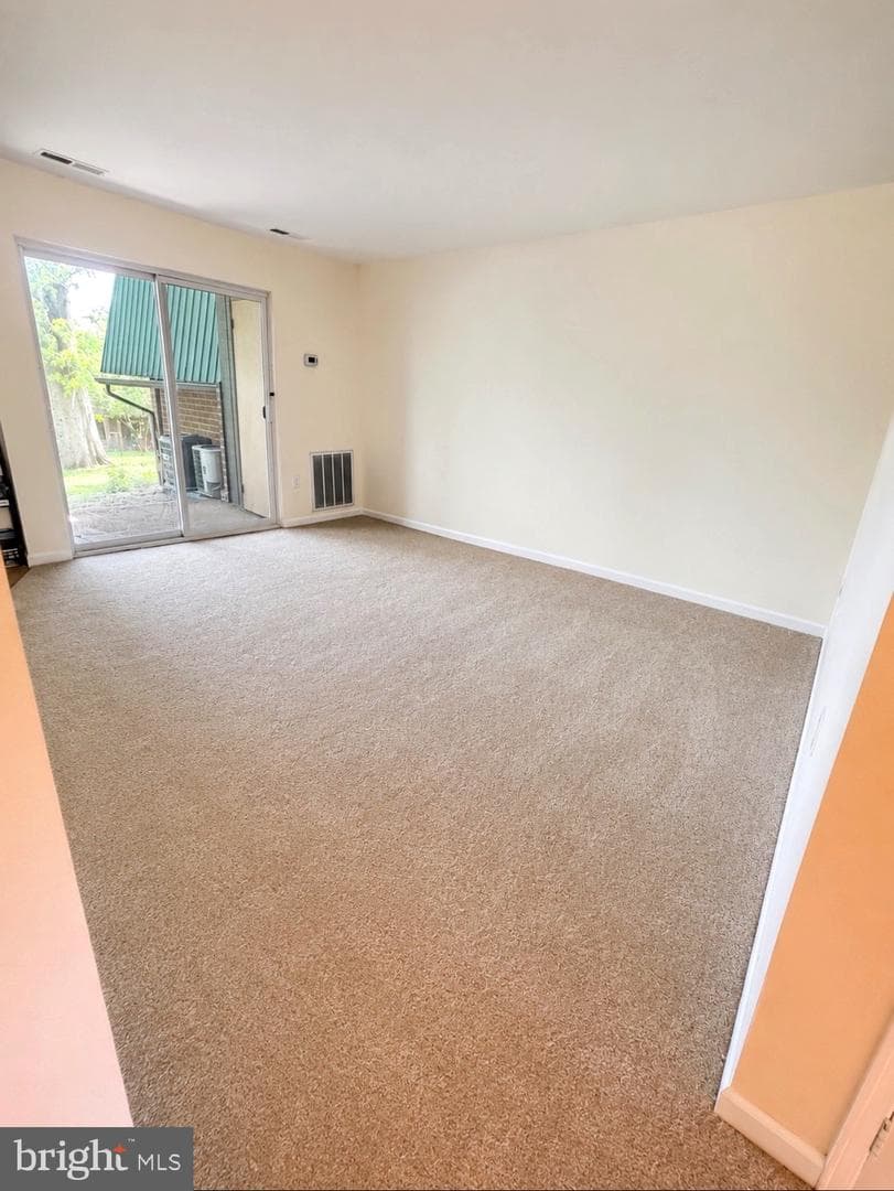 511 Meadowview Ln # 511 photo 5