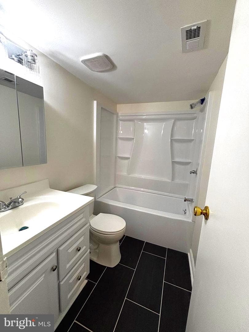 511 Meadowview Ln # 511 photo 9