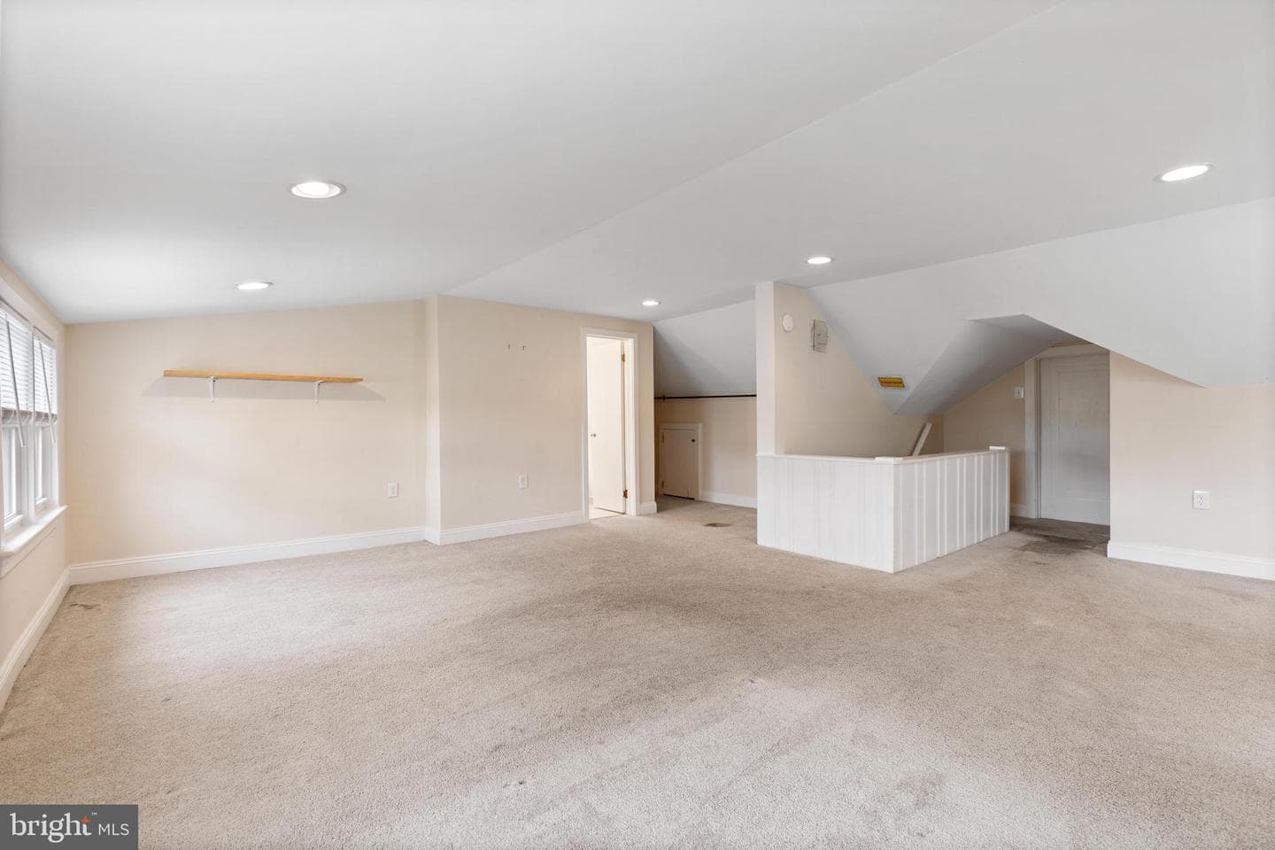 26 Weiss Avenue photo 18