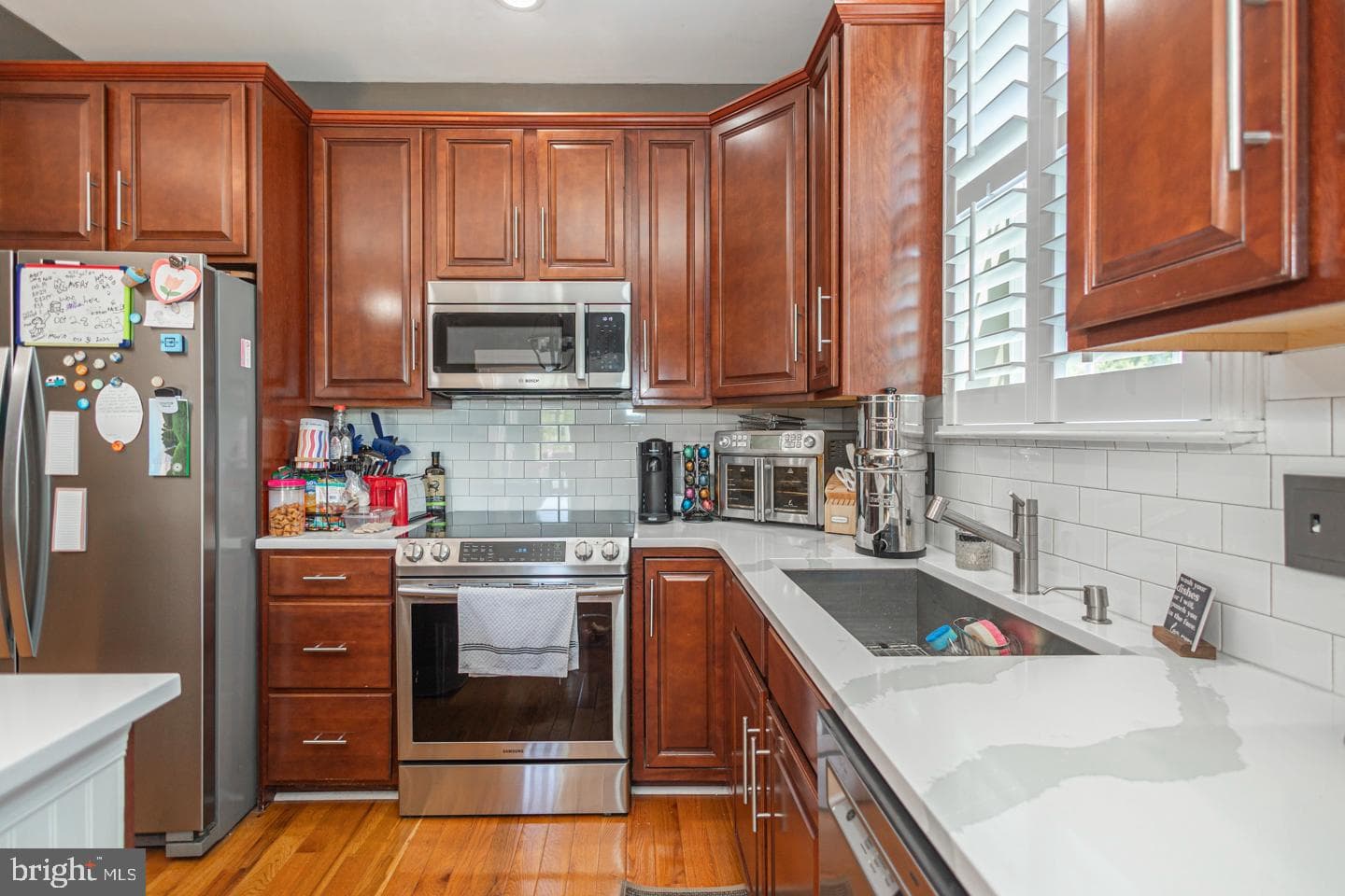 4051 Heckler Rd photo 16