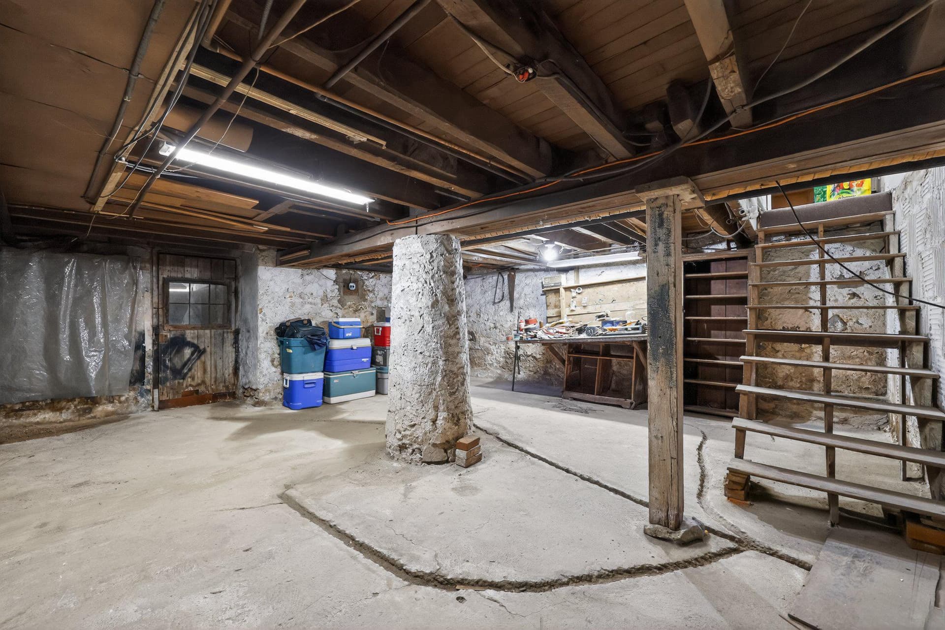 750 Loch Alsh Avenue photo 36