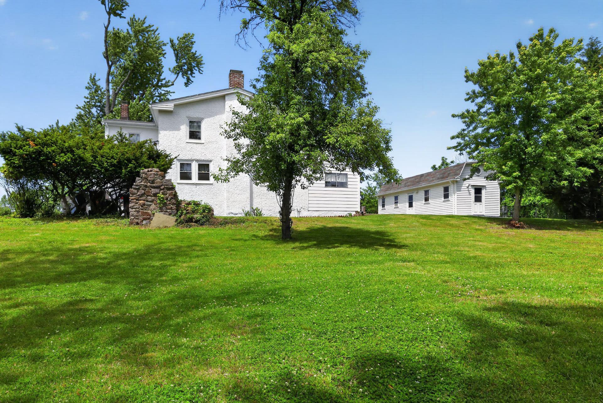 750 Loch Alsh Avenue photo 42
