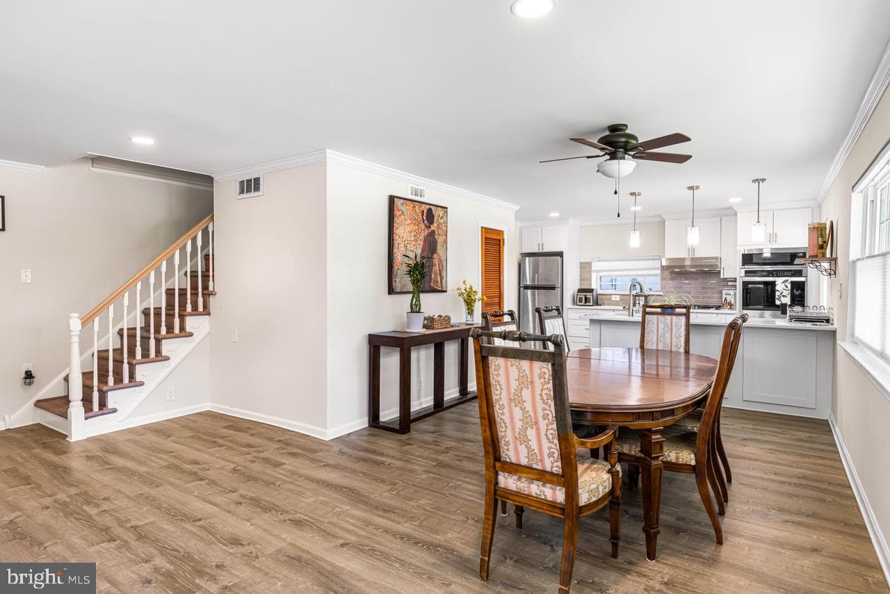 643 Edgley Avenue photo 8