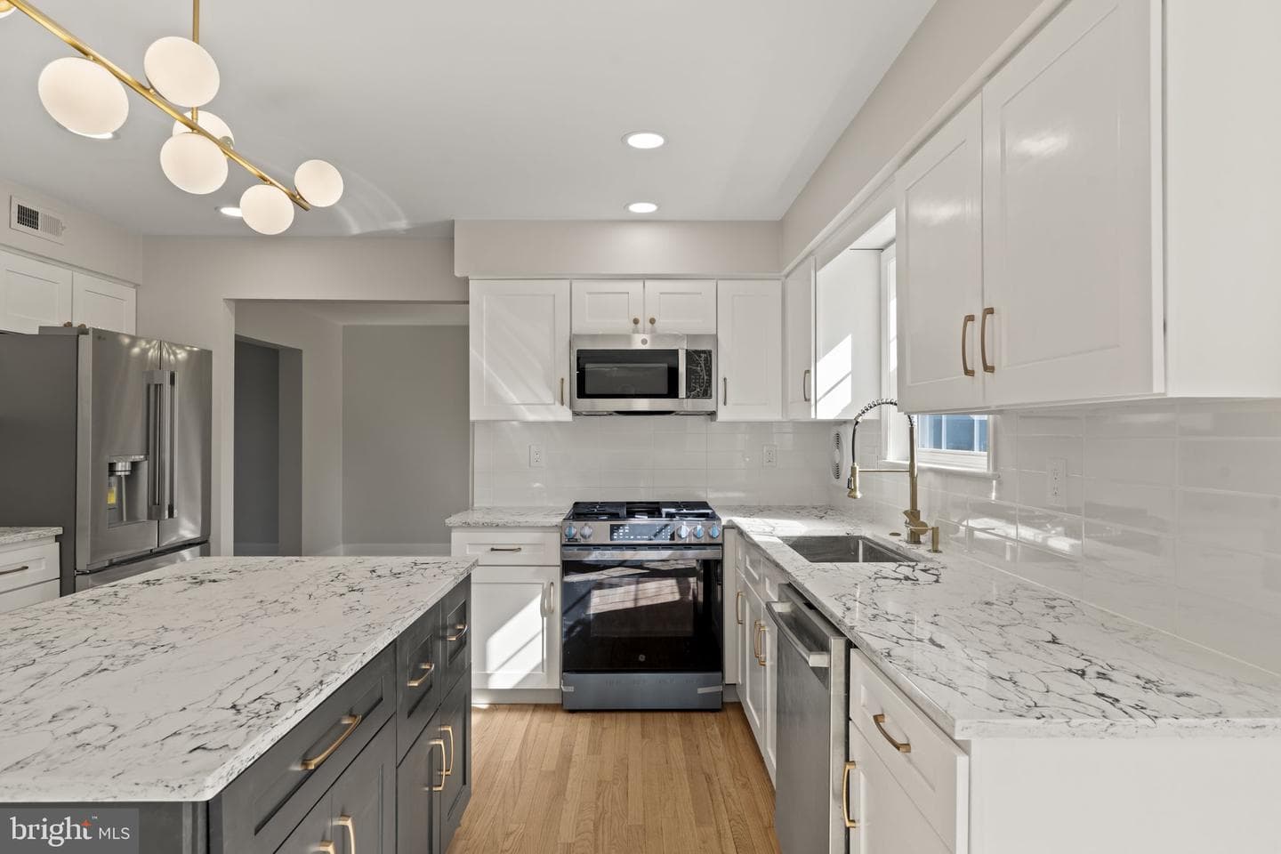 703 Gregory Drive photo 15