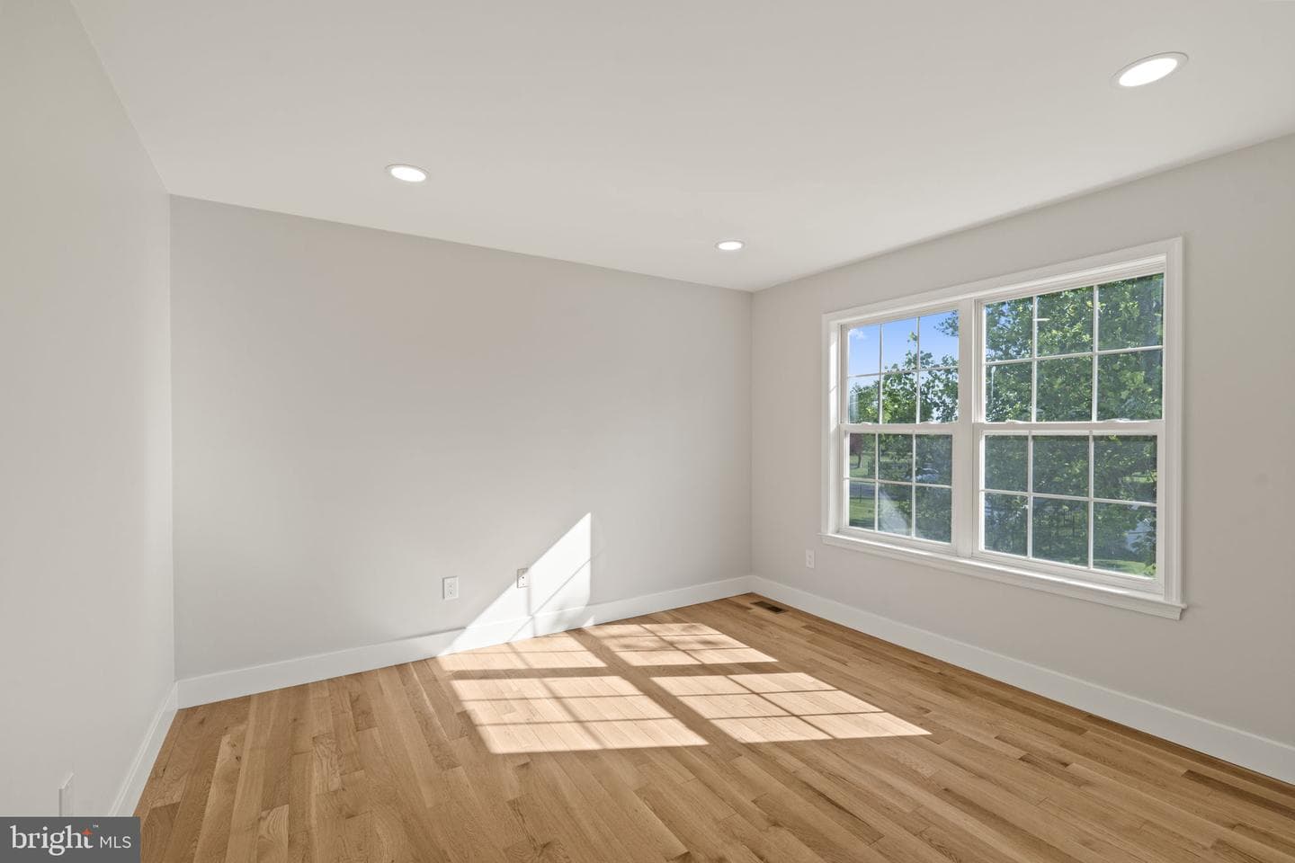 703 Gregory Drive photo 28