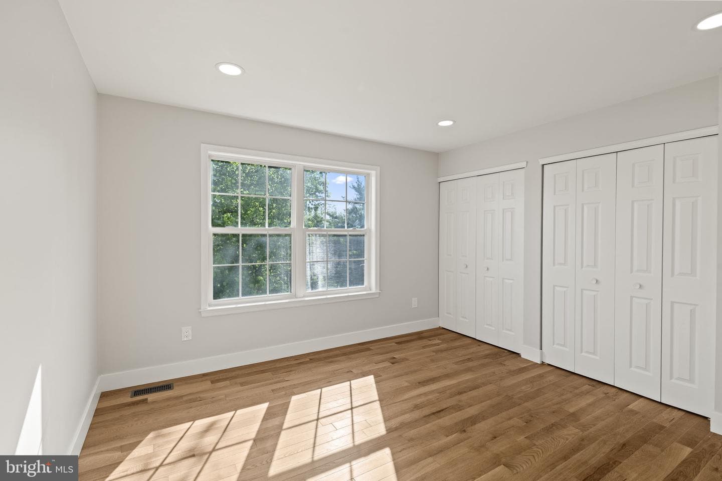 703 Gregory Drive photo 29